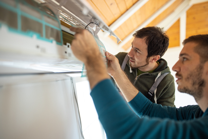 Read more about the article Avoiding Mid-Summer Breakdowns: Preventive AC Repair