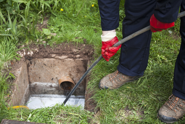 How to Prevent Emergency Calls with Routine Drain Cleaning Services